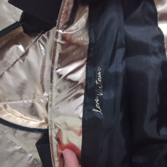 Victoria Secret Overnight Bag - Picture 3 of 3